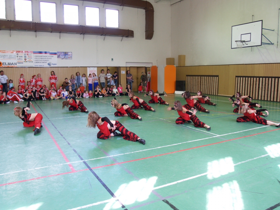 Taneční soutěž ESO 2012 v neděli 3. června.